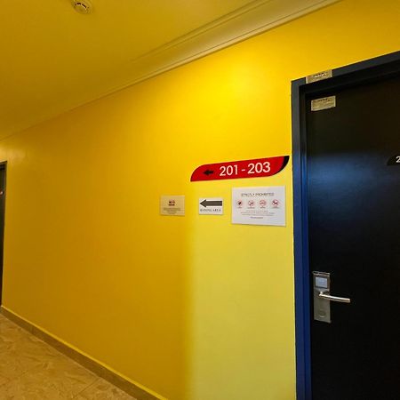I Go Inn Bandar Saujana Putra Exterior foto